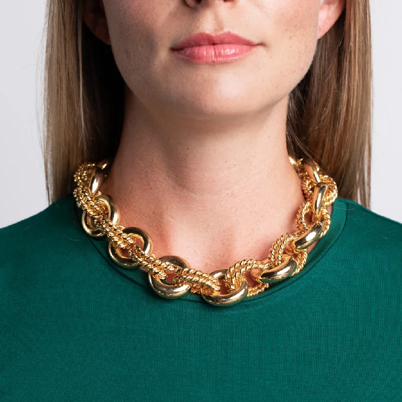 Polished Gold Link Necklace