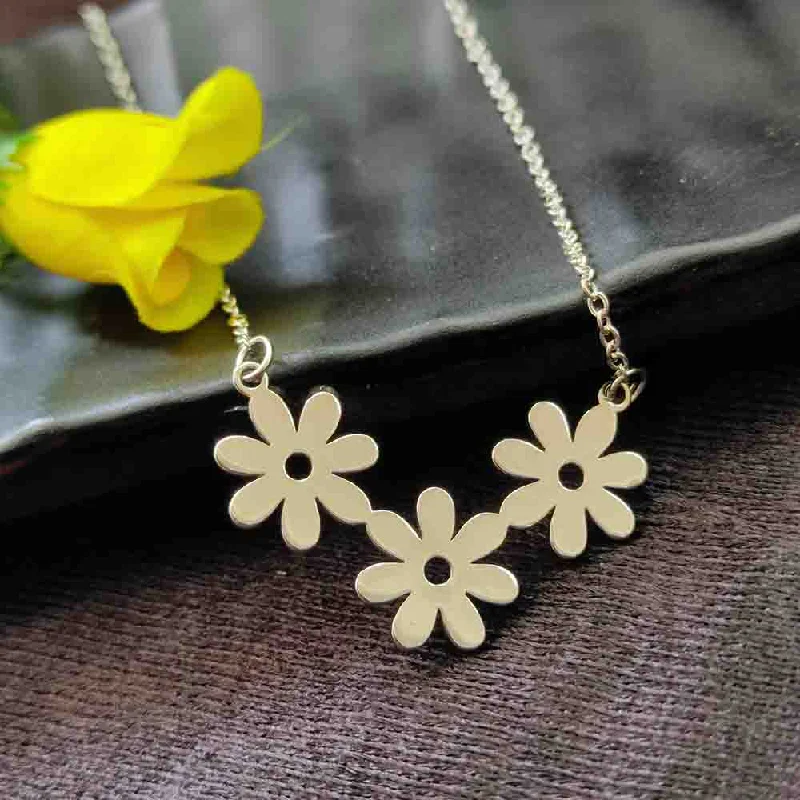 Dainty Floral Jewelry For Feminine Elegance Bhavi jewels Stainless Flower Shape Chain Pendant